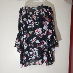 Catherine's Black/Floral Top 3X (26/28)